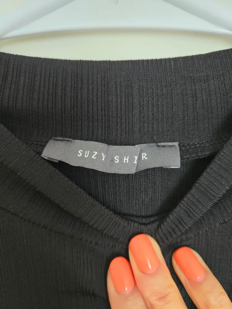 Suzy Shier Black Sleeveless Top image indicator(2)