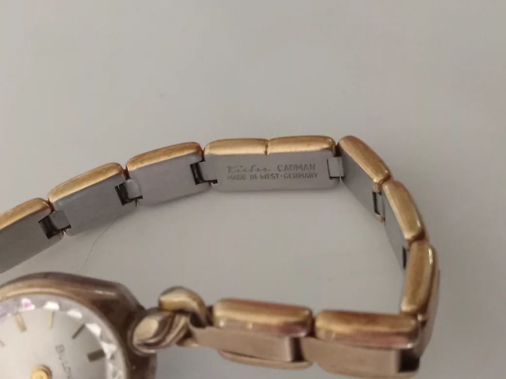 Vintage Bulova Ladies Watch,automatic image indicator(6)