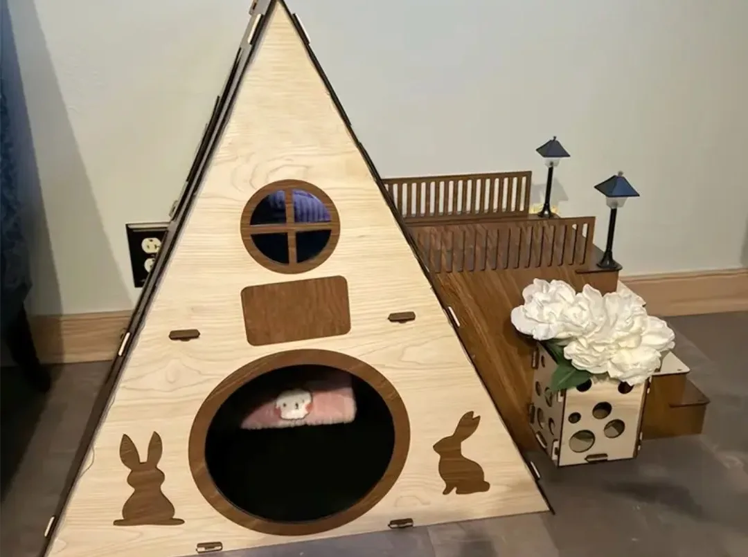 Wooden Rabbit/Guinea Pig House Hideout thumbnail