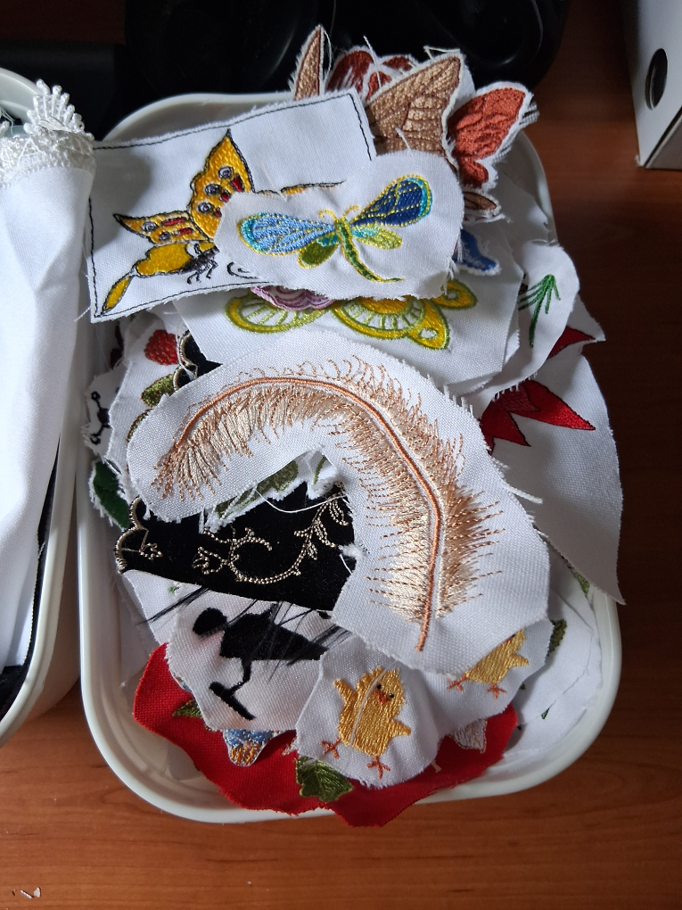Embroidery samples - photo 2