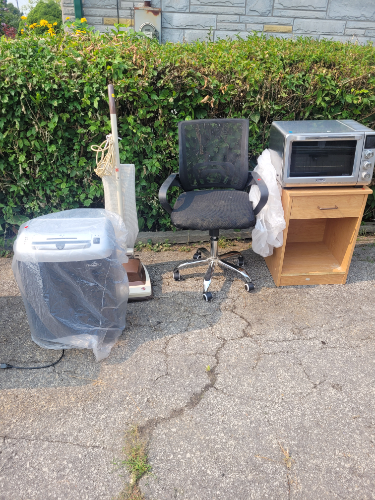 Yard Sale today - photo 3