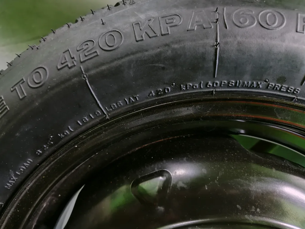 temporary Toyota Corolla tire image indicator(4)