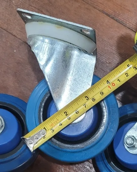 Set of 3 Blue Swivel Casters image indicator(3)