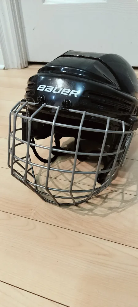 Bauer Hockey Helmet - Size M thumbnail