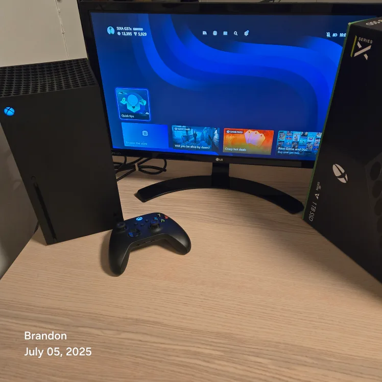 22" LG Full HD Monitor. No issues. Original power supply. image indicator(2)