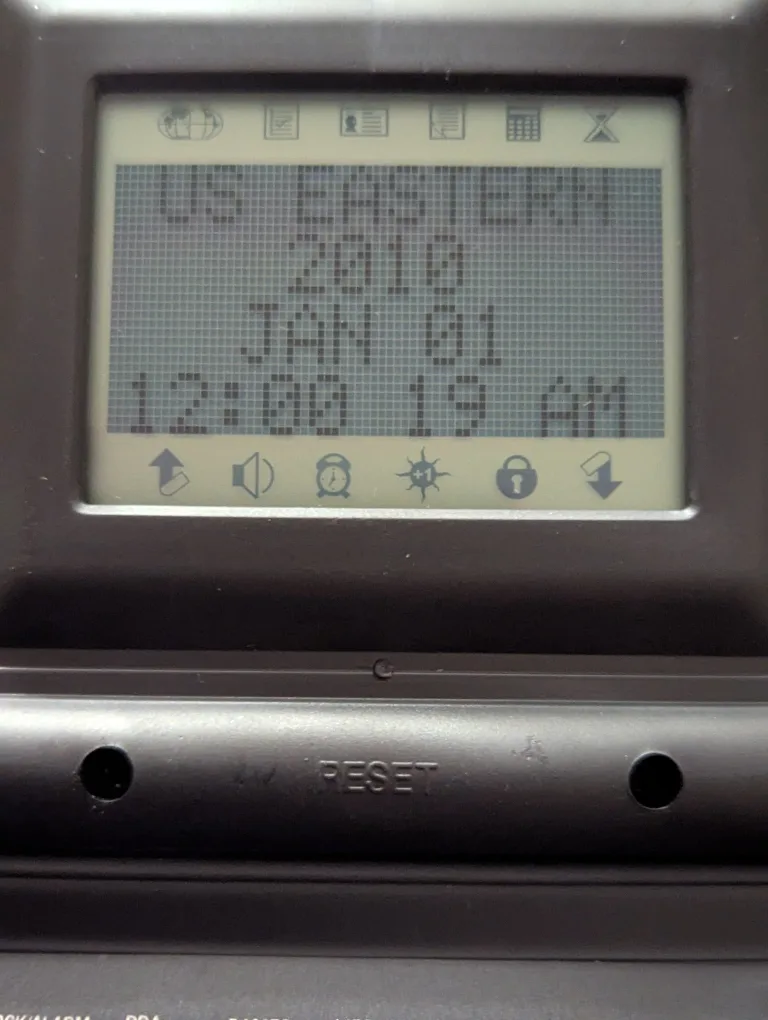 NEW old stock 2010 - old school technology Scholastic Organizer image indicator(7)