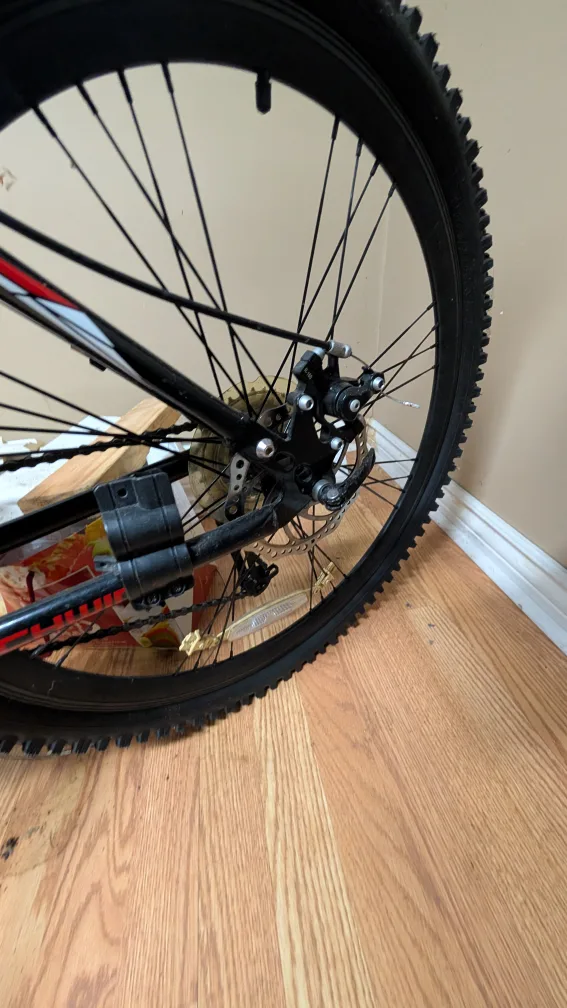 Schwinn React 300 Full Suspension Mountain Bike image indicator(4)