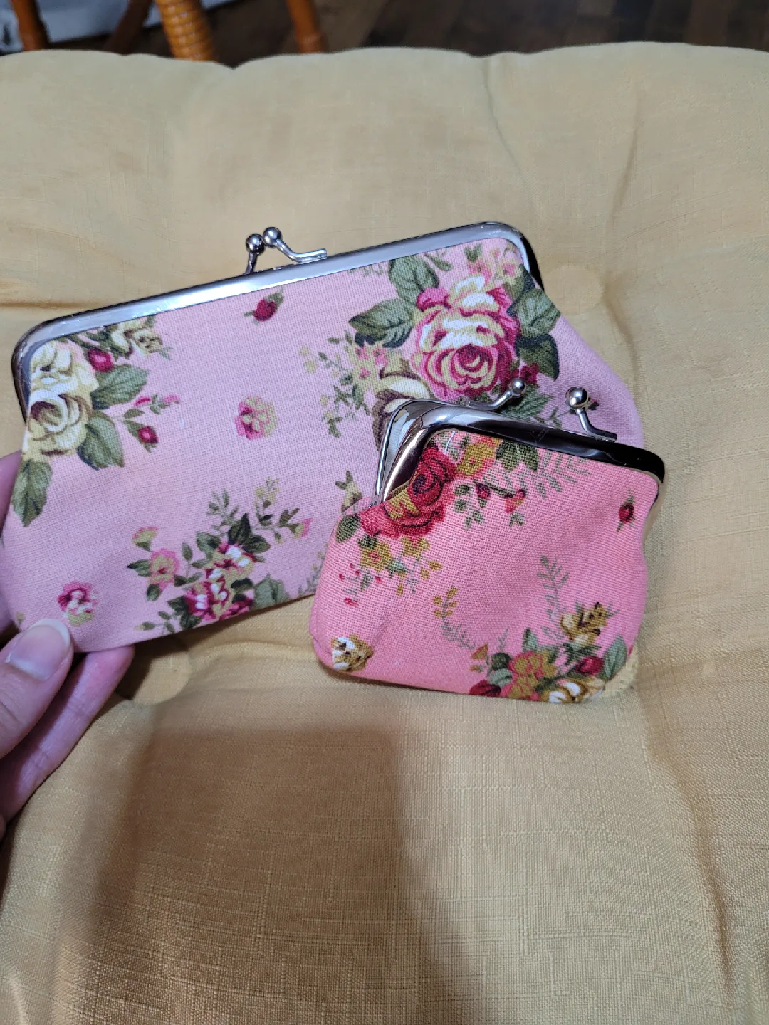 Floral Coin Purses - Set of 2 image indicator(5)