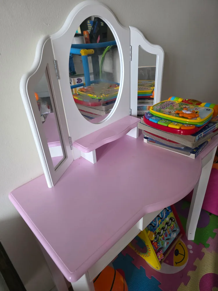 Toddler Vanity Mirror Dresser thumbnail