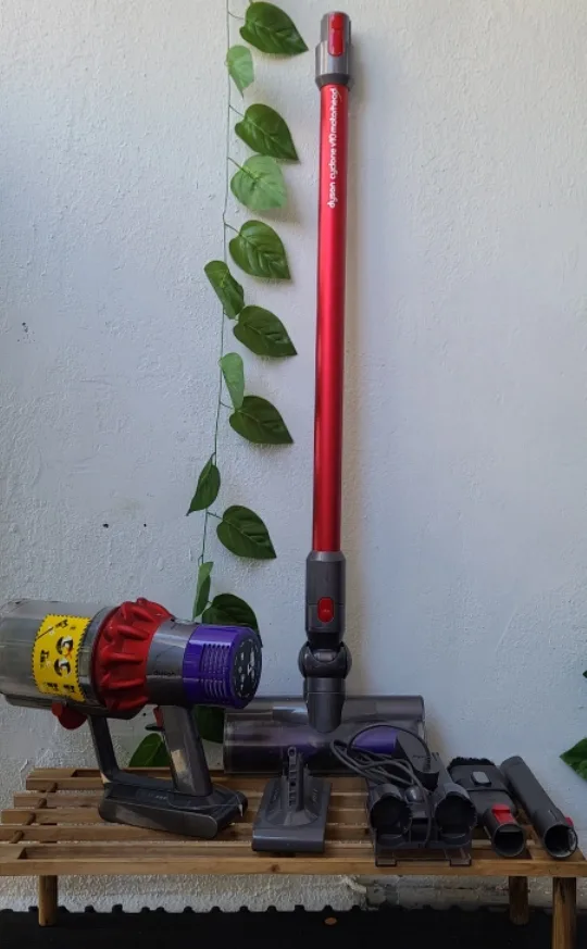 Dyson Cyclone V10 Motorhead Cordless Vacuum image indicator(8)