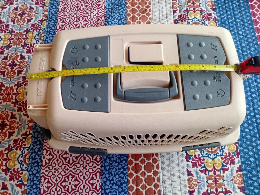 Petmate Pet Taxi Carrier image indicator(2)