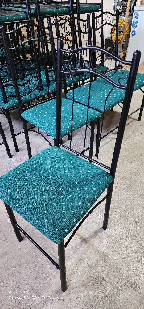 12 Metal Chairs image indicator(2)