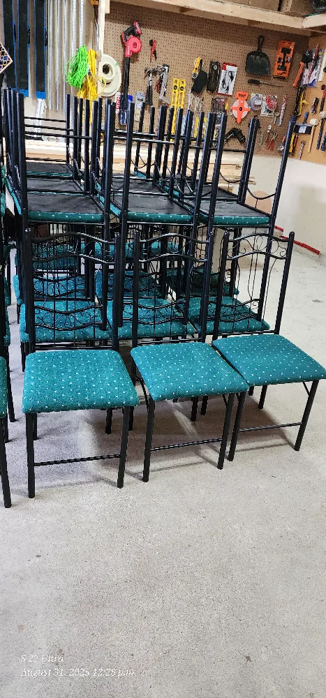 12 Metal Chairs image indicator(3)