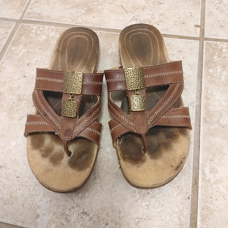 Women's Brown Sandals - Size 9 thumbnail