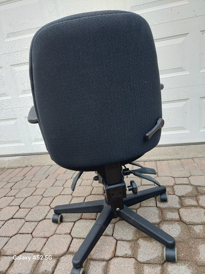 Black Office Chair (#1) - photo 3