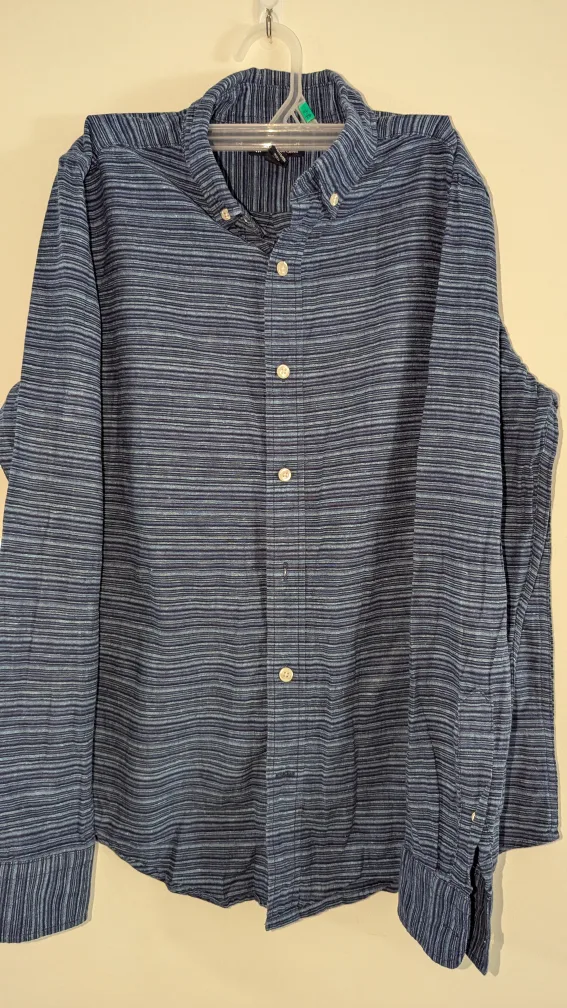 Men's Assorted Long Sleeve Shirts - Size Small and XS image indicator(3)