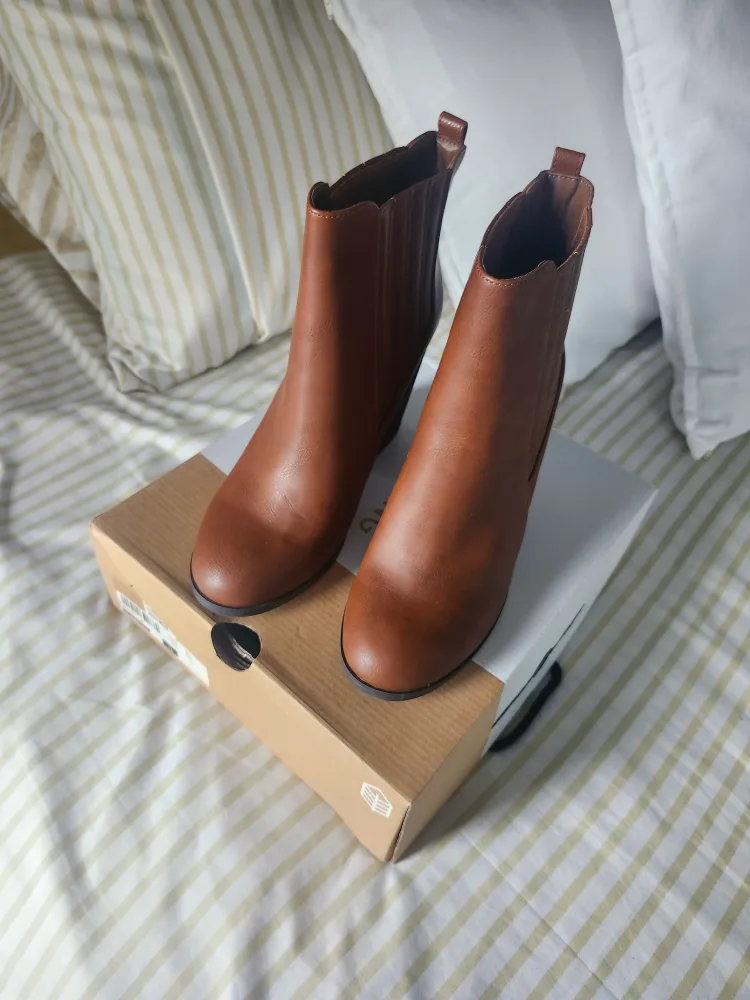 Call It Spring Botticelli-28 Brown Boots US 10 thumbnail