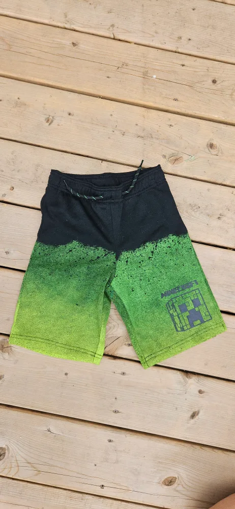 Minecraft Boys Shorts - Size 10/12 thumbnail