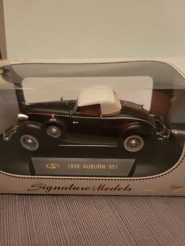 Signature Models 1935 Auburn 851 Car Model
