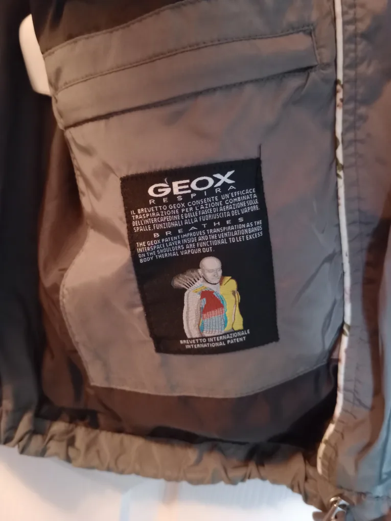 Geox Respira Women's Jacket-Olive Color -Size L image indicator(4)