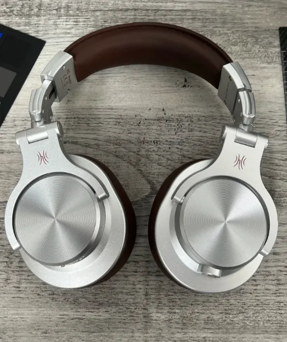 OneOdio A70 Fusion Wired + Wireless Headphones image indicator(2)