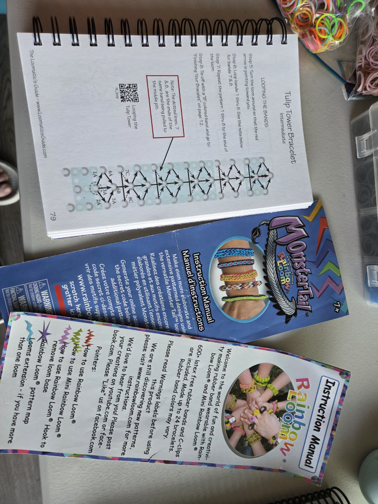 Rainbow Loom Lot with Bands & Accessories - photo 2