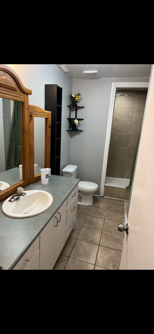 3 Bedroom Basement For Rent - photo 5