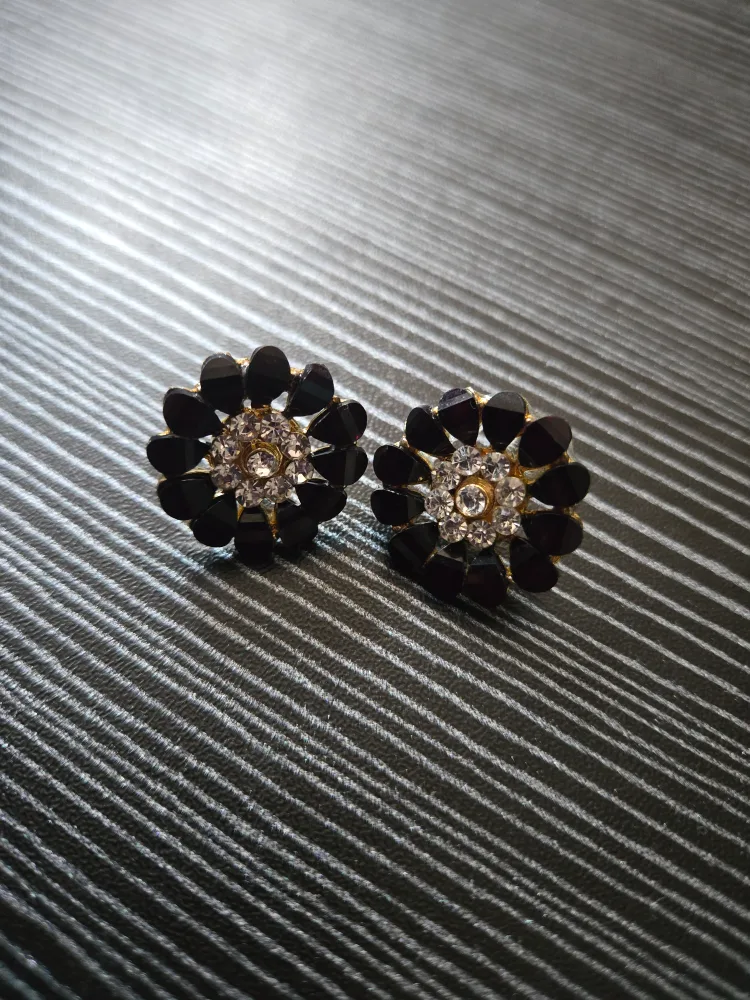 Black Flower Stud Earrings thumbnail