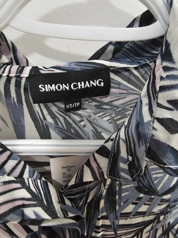 Simon Chang XS/TP Leaf Print Blouse image indicator(3)
