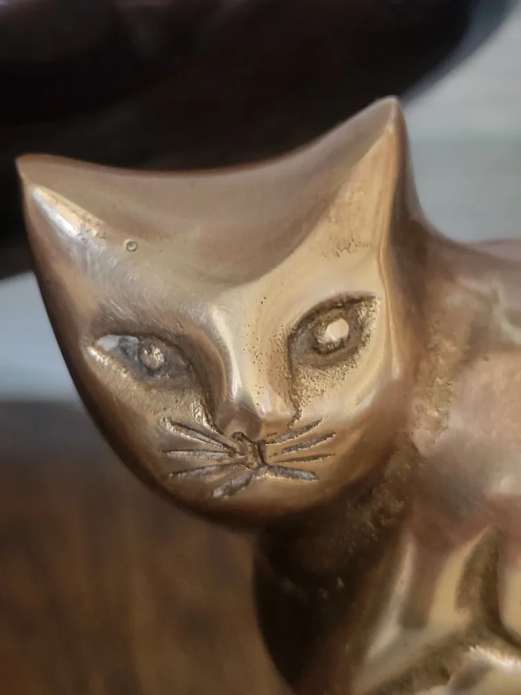 Vintage Brass Crouching Cat Figurine image indicator(2)