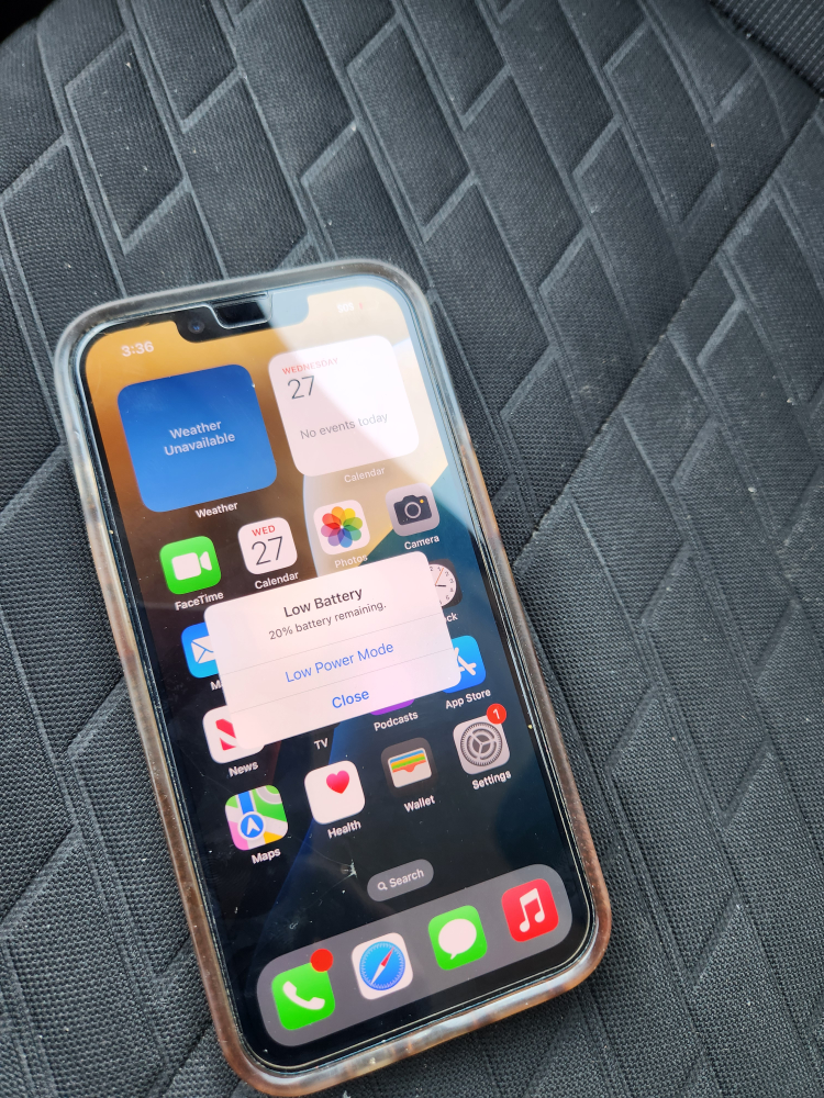 iPhone 14 - photo 3