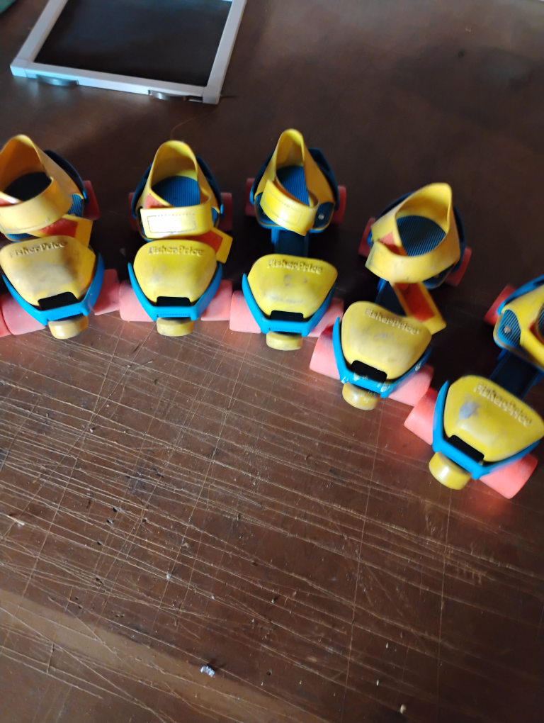 vintage kidsFisher-Price Roller Skates adjustable