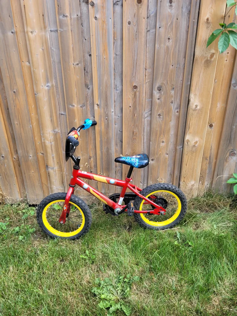 Kids' Iron Man & Paw Patrol 12-inch Bikes image indicator(5)