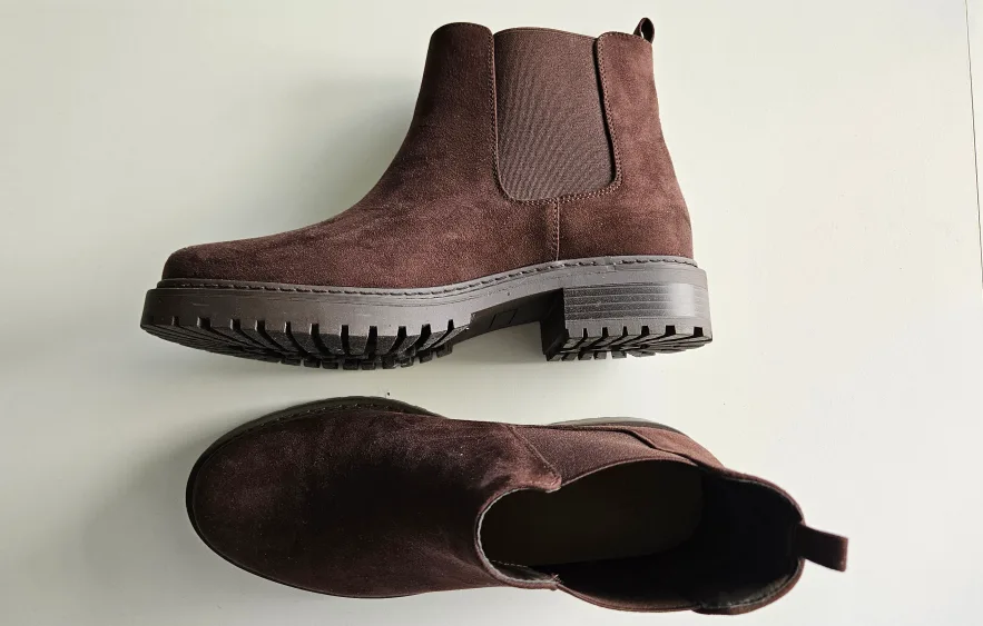 Moving Sale - Chelsea Boots thumbnail
