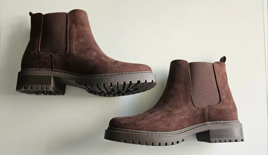 Chelsea Boots image indicator(2)