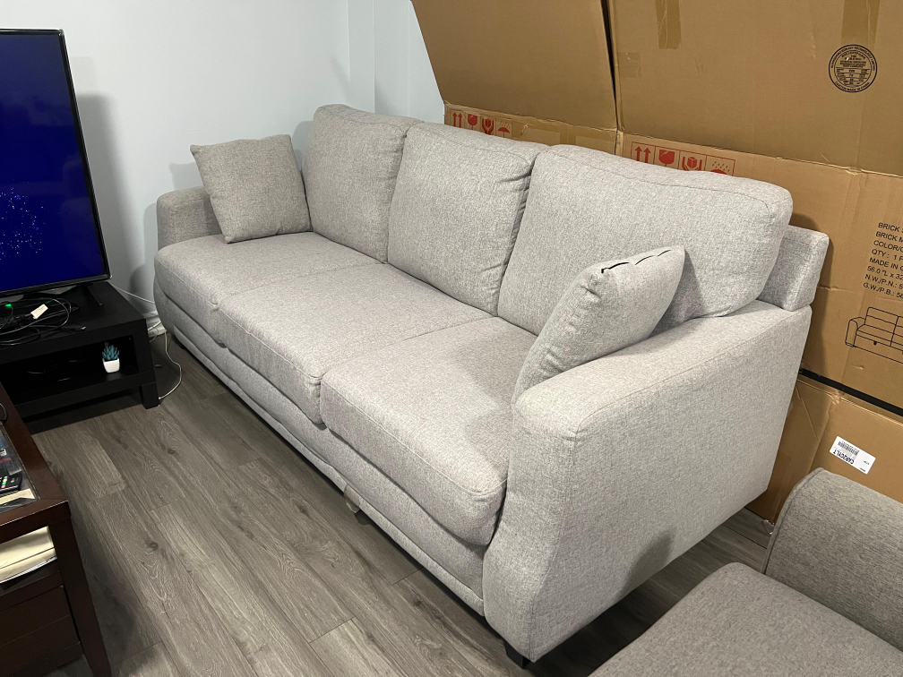 Leon's Jessica Sofa - photo 2