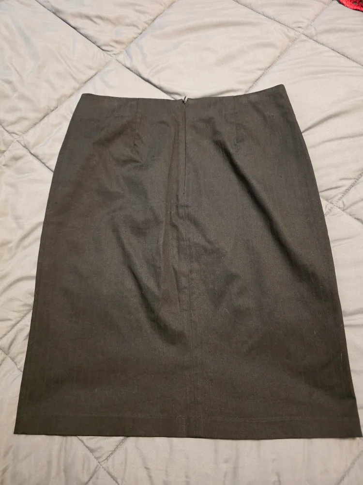 Reitmans Skirt - Size 7 image indicator(2)