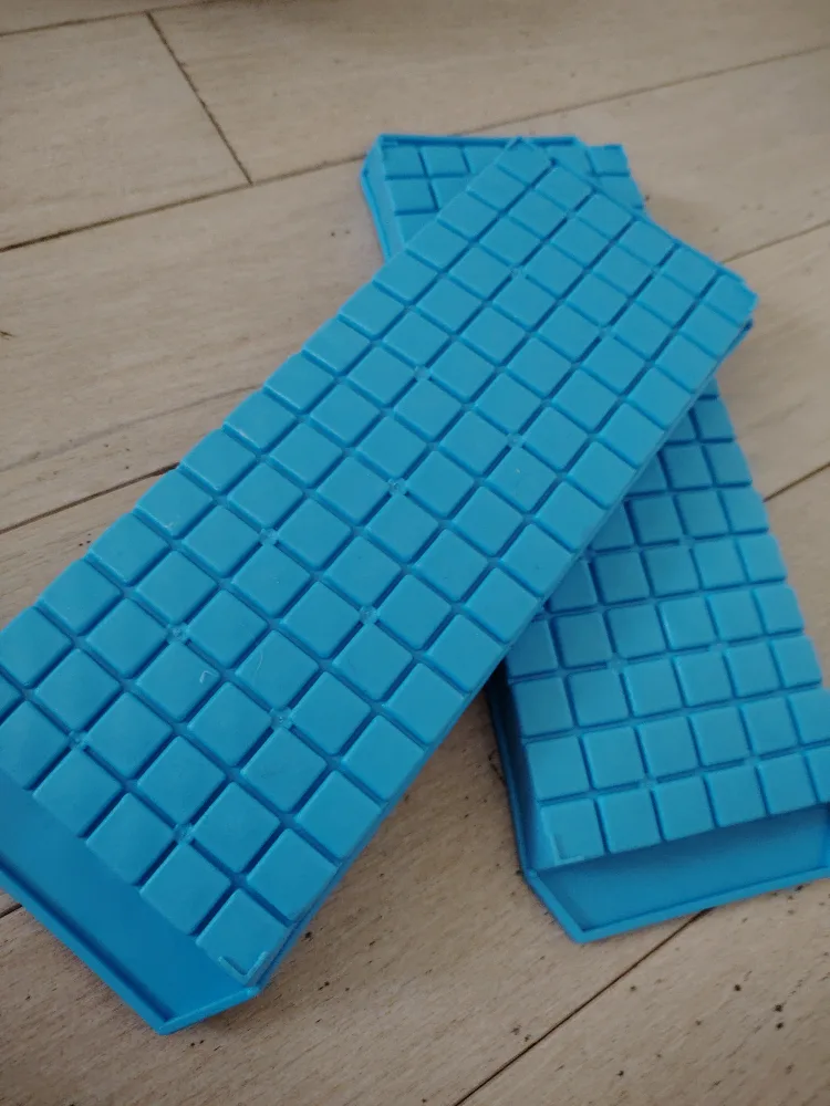 Blue Ice Cube Trays - Set of 2 image indicator(2)