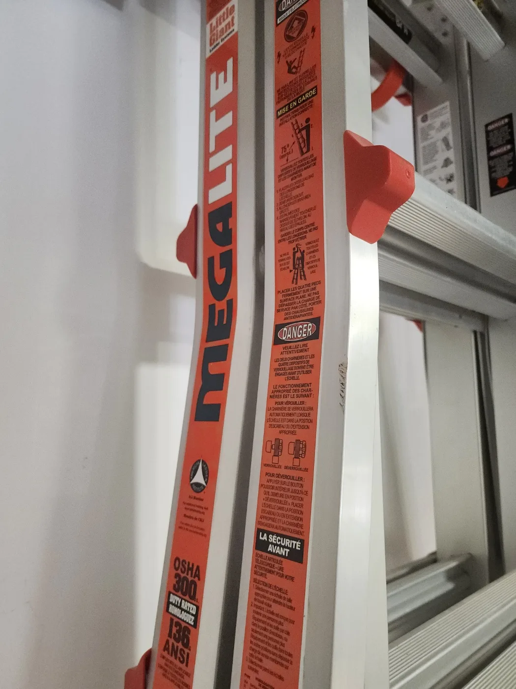 Little Giant MegaLite Multi-Use Ladder image indicator(2)