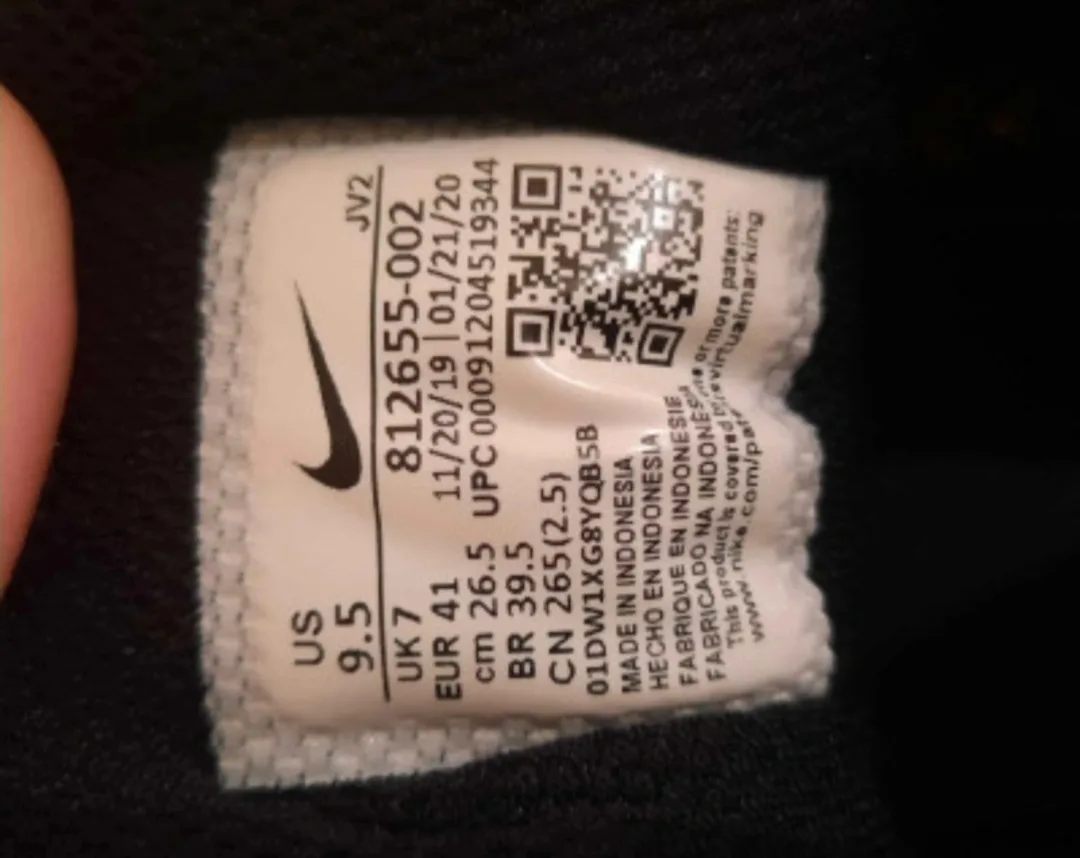 Nike Tanjun Black Running Shoes - Size 9.5 Womens image indicator(5)