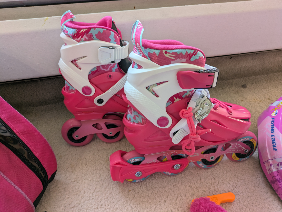 Pink Rollerblade Set with Bag & Pads - photo 3