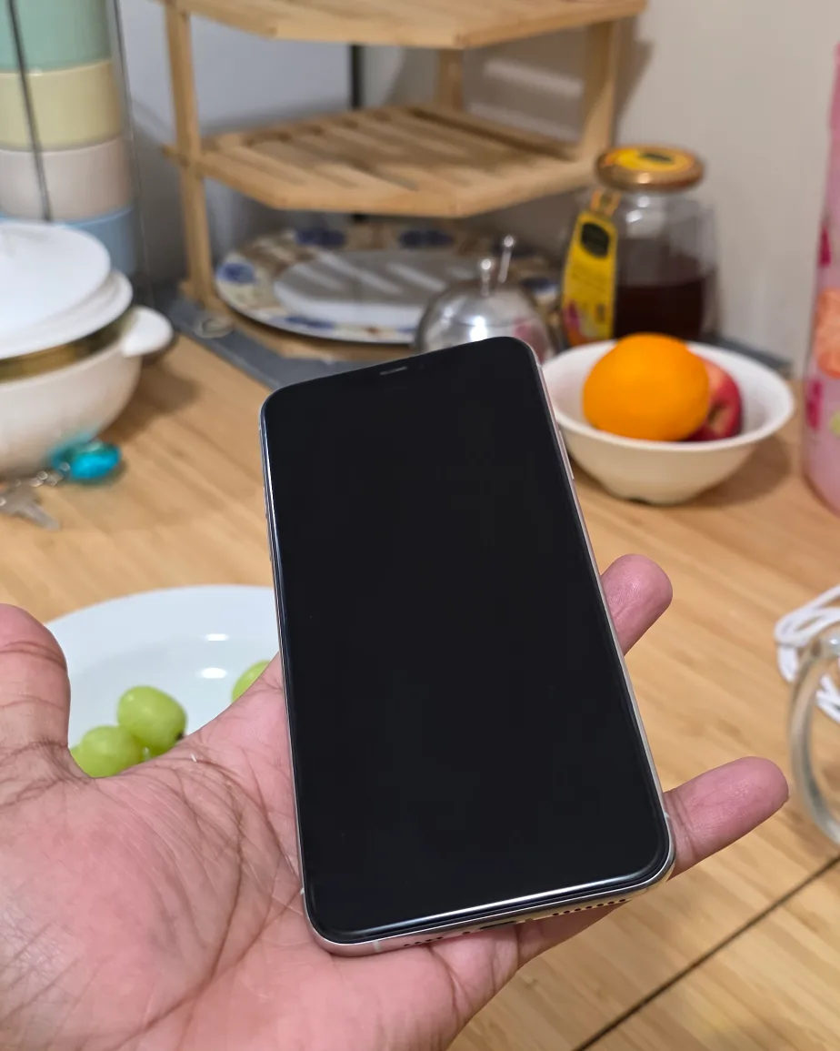 iPhone 11 Pro Max 256gb thumbnail