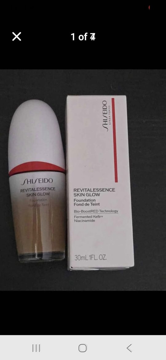 Shiseido Revitalessence Skin Glow Foundation