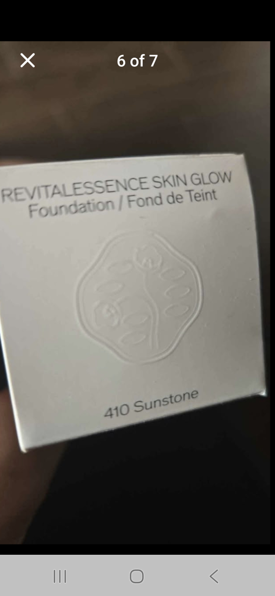 Shiseido Revitalessence Skin Glow Foundation - photo 4