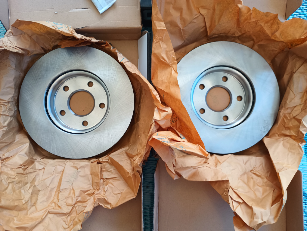 Pro-Series OE+ Brake Rotors & Pads - photo 3