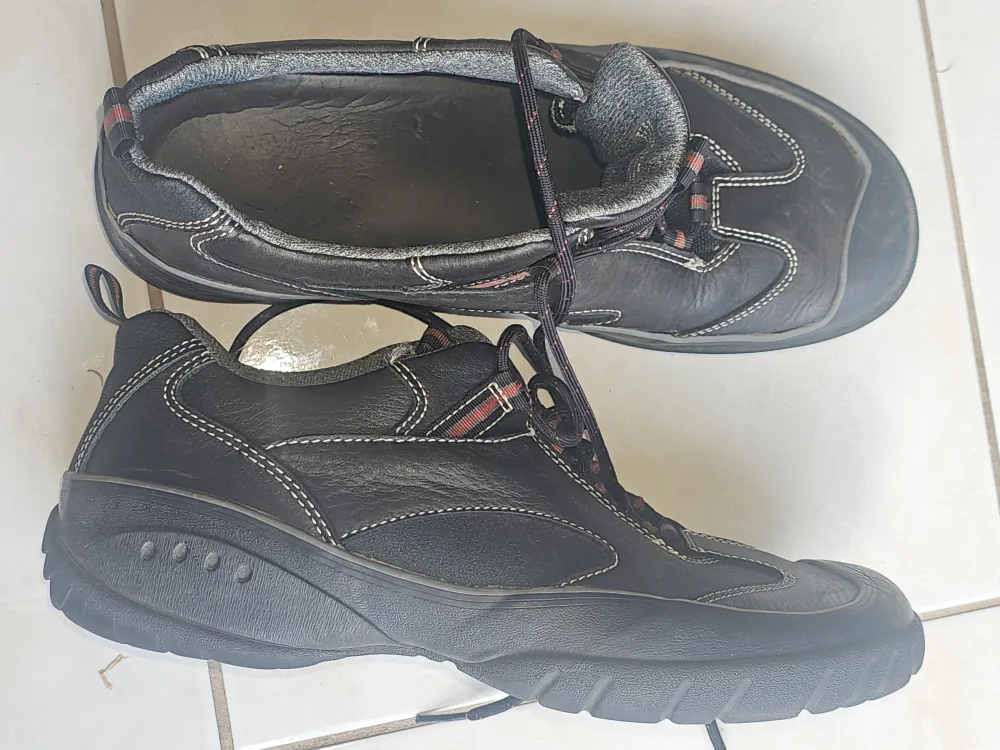 Clarks Black Leather Shoes -11 thumbnail