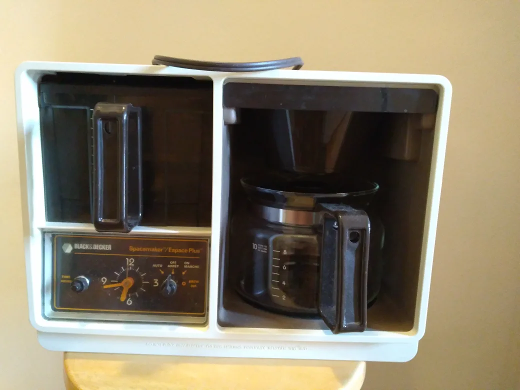 Black & Decker SpaceSaver vintage coffeemaker 70s-80s- $50 thumbnail