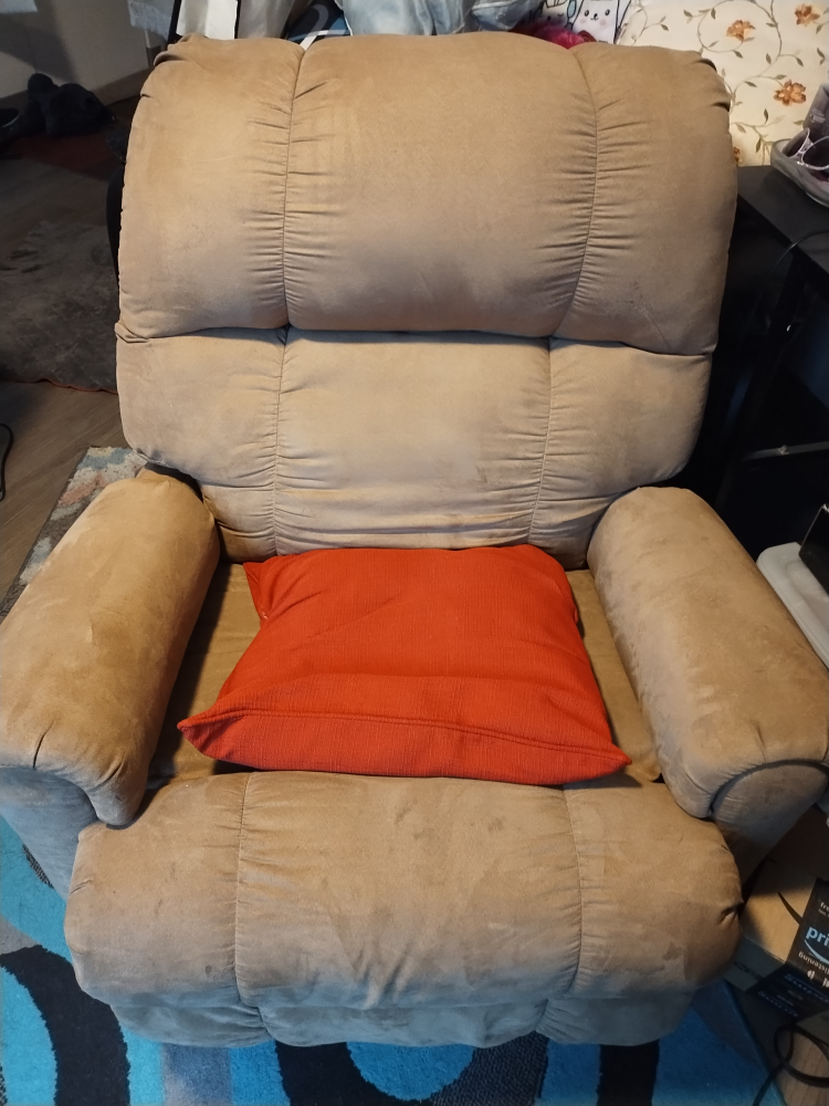 Beige Recliner Chair rocking - photo 3