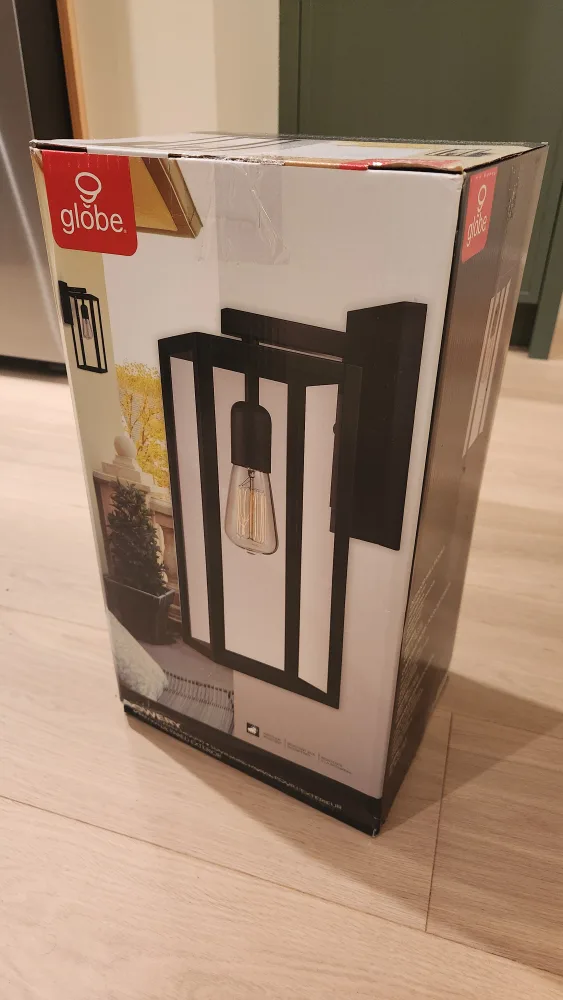 Outdoor Wall Light - Black image indicator(2)