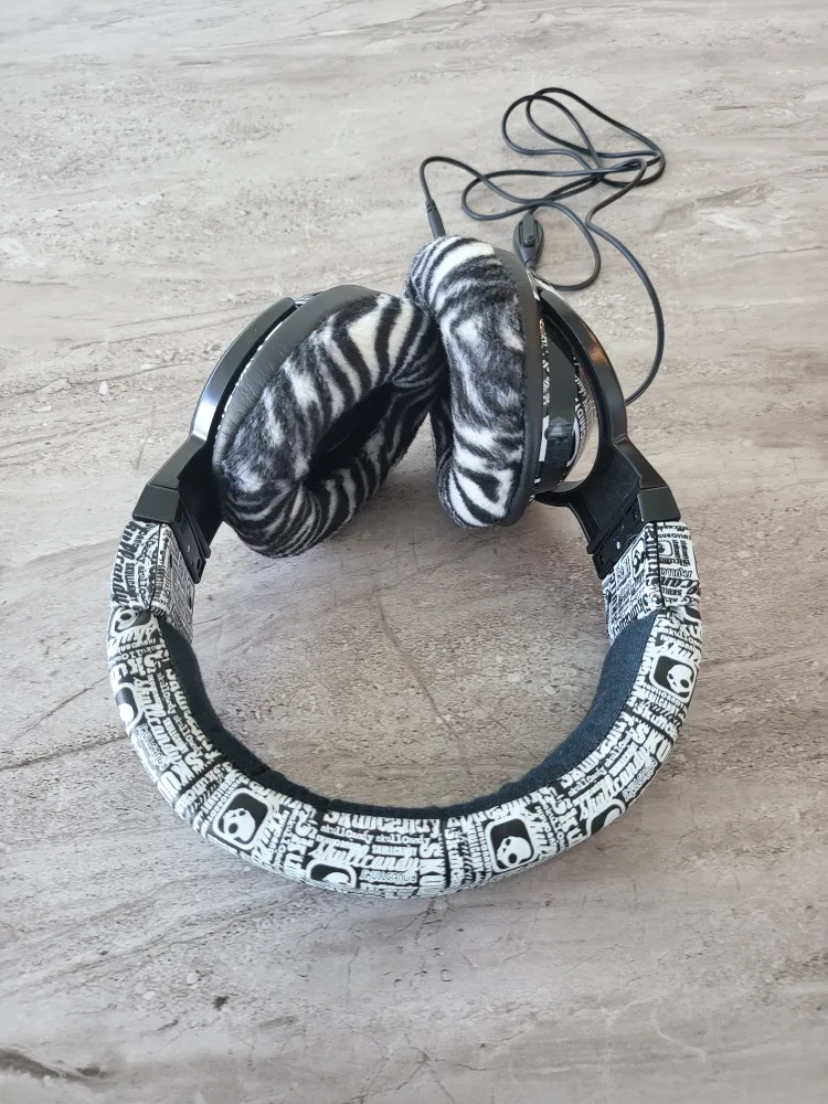 Skullcandy Headphones - Custom Design image indicator(2)